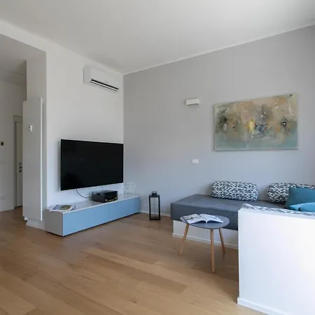 Dolomiti 65 Mq New Flat In The Center Of Bozen